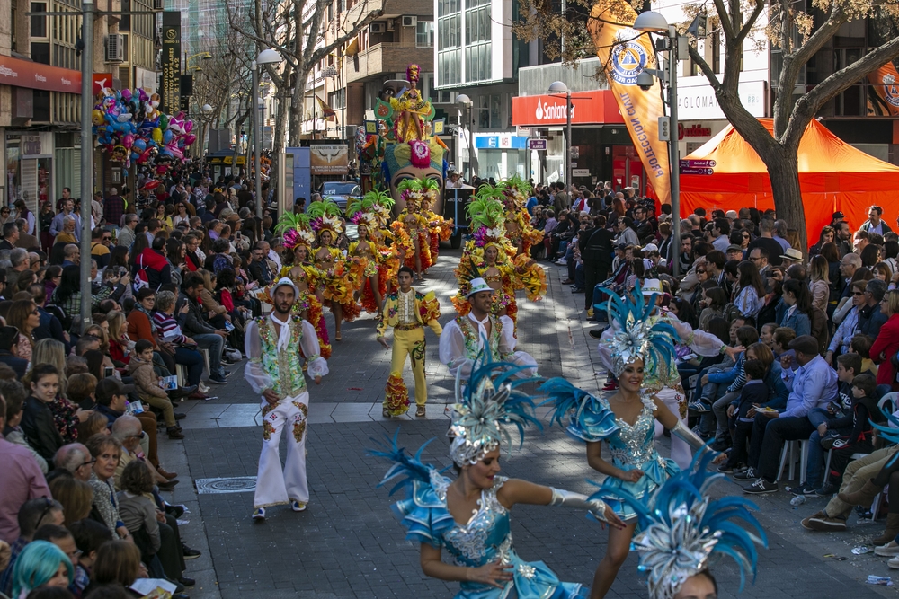 Desfile de Carnaval, domingo de piñata en ciudad real, carnaval. disfraces, Burleta, desfile de carnaval en ciudad real  / RUEDA VILLAVERDE