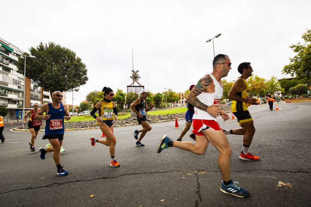 Carrera del Quijote martón, gente corriendo la maraton de ciudad real, maratón Quijote, aatletismo,Maratón  / RUEDA VILLAVERDE
