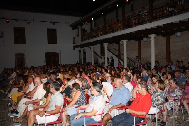 'El Brujo' recibe el Premio Patio de Comedias de Torralba