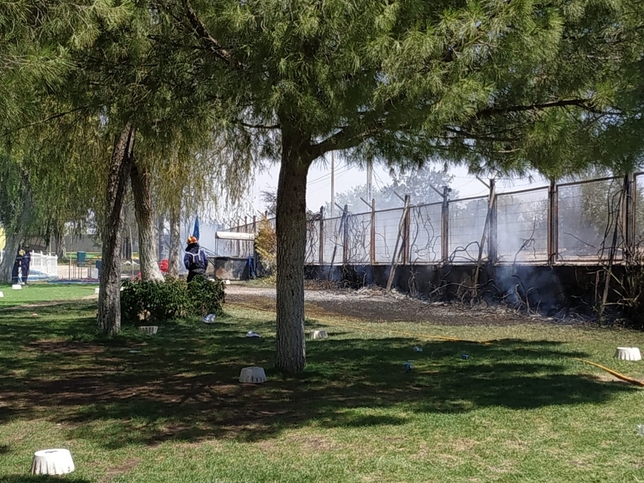 Desalojan a 500 personas del Playa Park por un incendio