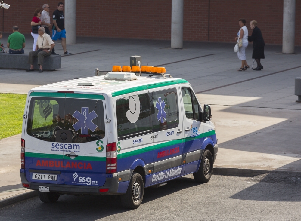 Foto de archivo de una ambulancia de transporte sanitario