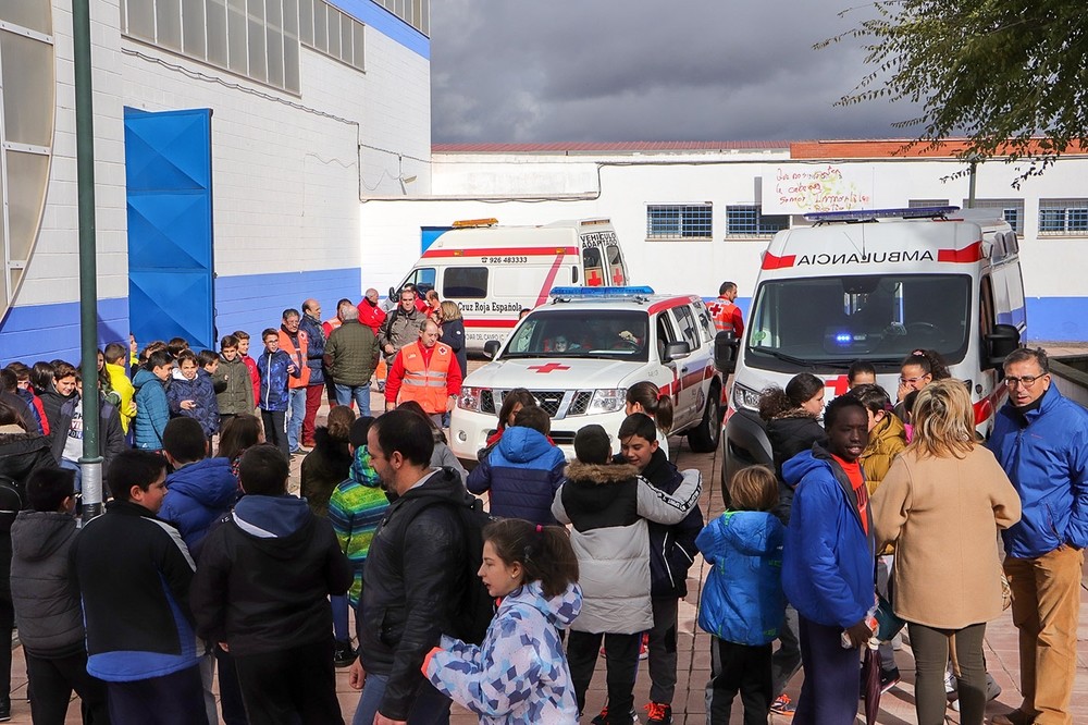 400 Escolares almodovareños conocen los medios de Cruz Roja