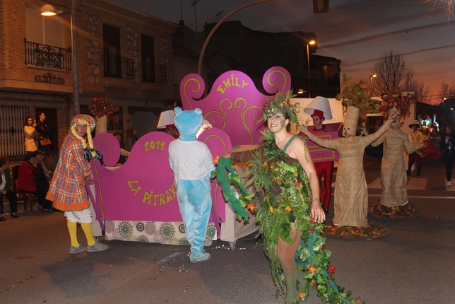 El Burleta se impone a Harúspices en el desfile de Bolaños