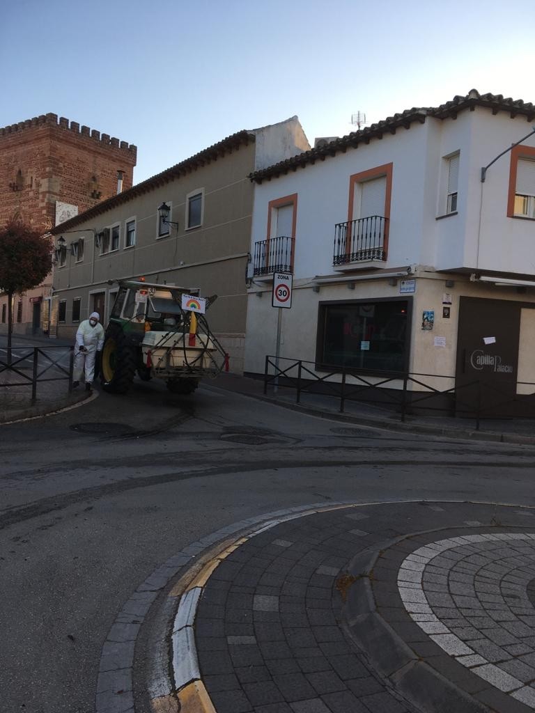 Continúa la desinfección de calles de Alcázar