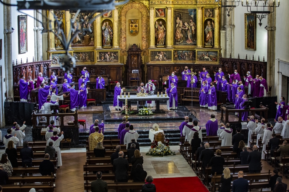 Ciudad Real despide al obispo emérito Algora