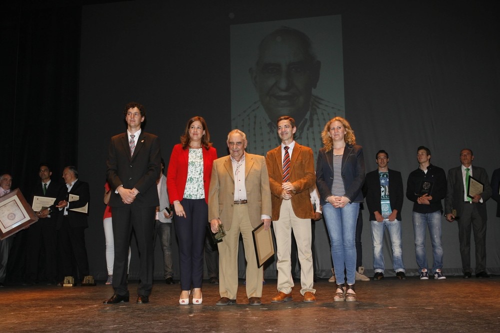 Joaquín Muñoz (en el centro), en una gala de los premios Patronato de Deportes.