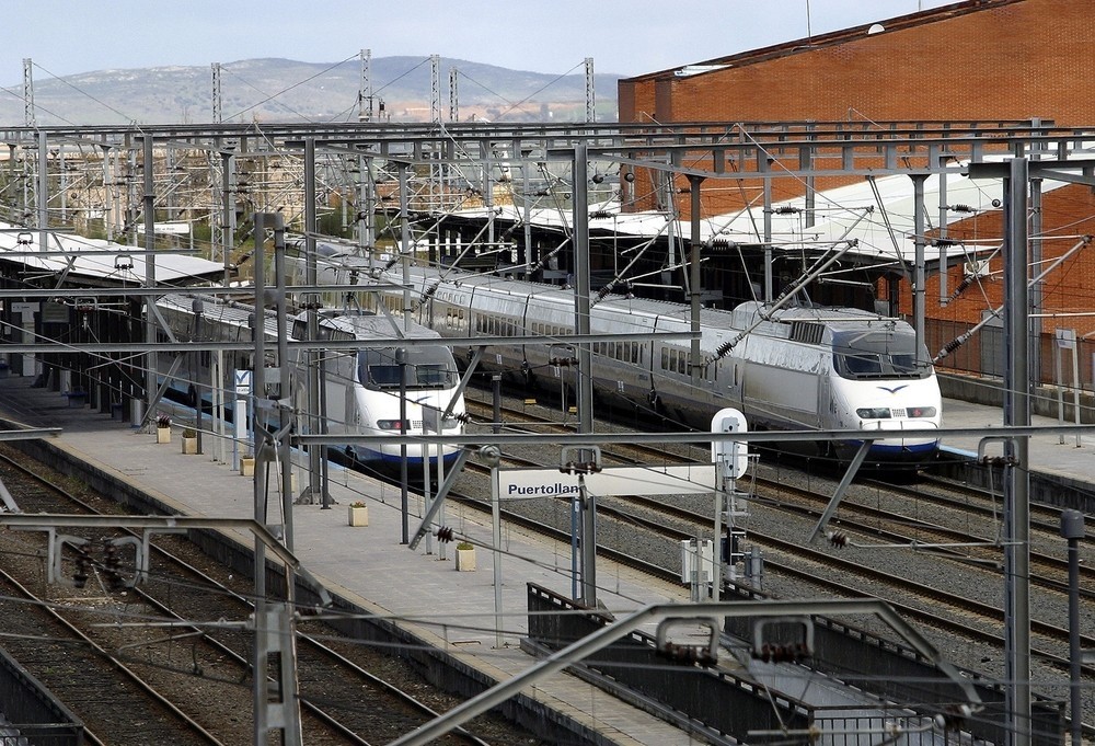 El Pleno pide a RENFE recuperar la comunicación ferroviaria 