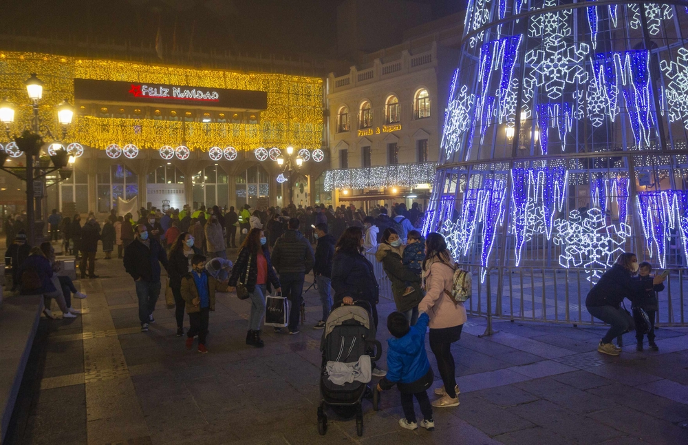 luces de Navidad  / TOMÁS FERNÁNDEZ DE MOYA