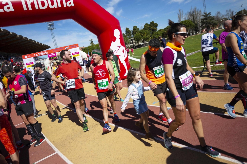 Llegada de Carrera Urbana  / TOMÁS FERNÁNDEZ DE MOYA