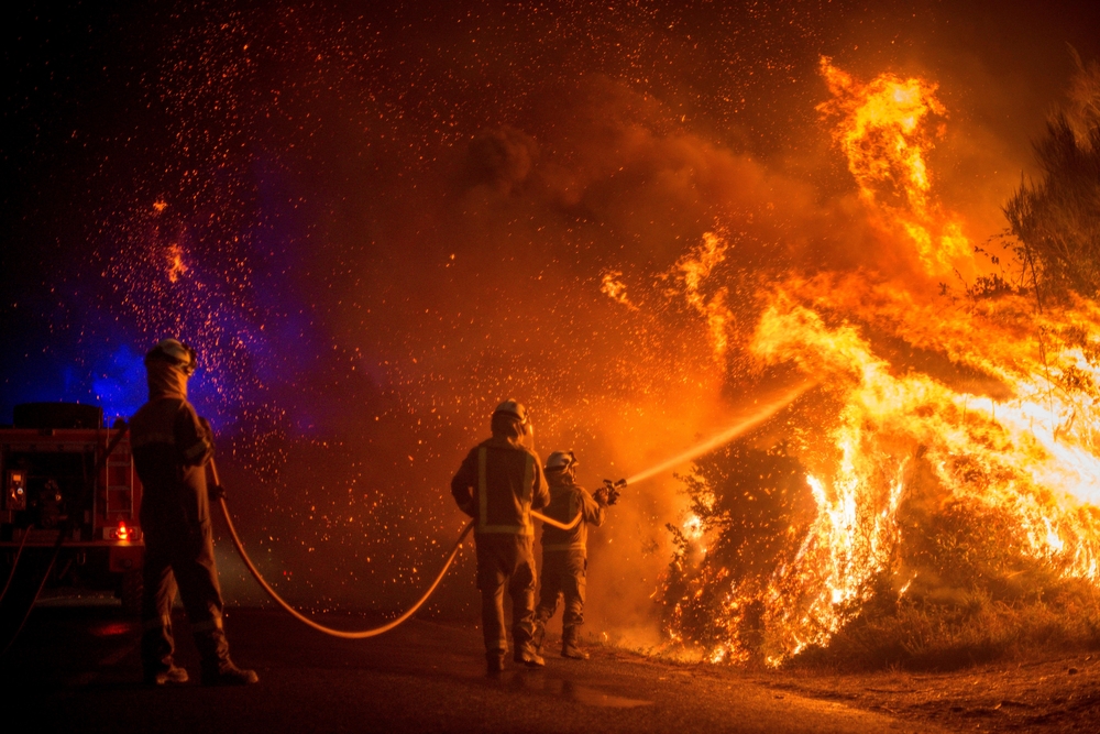 Más de 2.250 hectáreas quemadas por el fuego en dos dÁ­as negros en Galicia  / BRAIS LORENZO