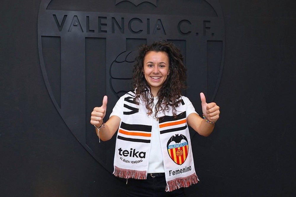 Esther Martín-Pozuelo, en su presentación como jugadora del Valencia.