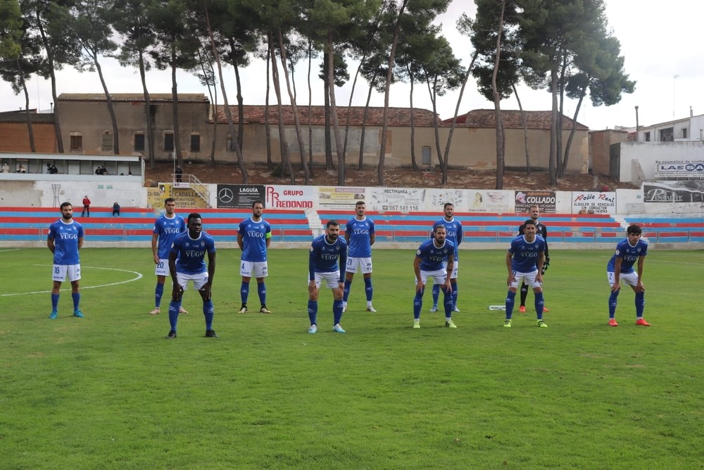 Equipo inicial del Yugo Socuéllamos en Villarrobledo.