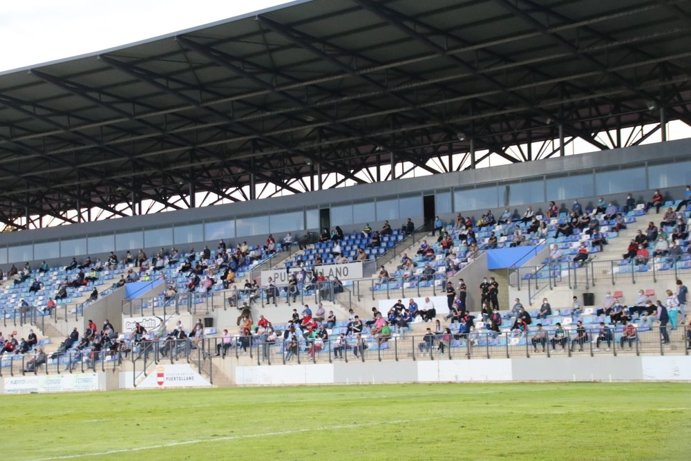 El choque se disputó en el estadio Ciudad de Puertollano con un aforo máximo permitido de 750 espectadores.