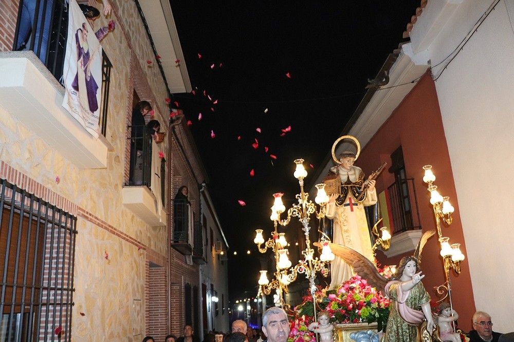Almodóvar se vuelca con la procesión de San Juan Bautista