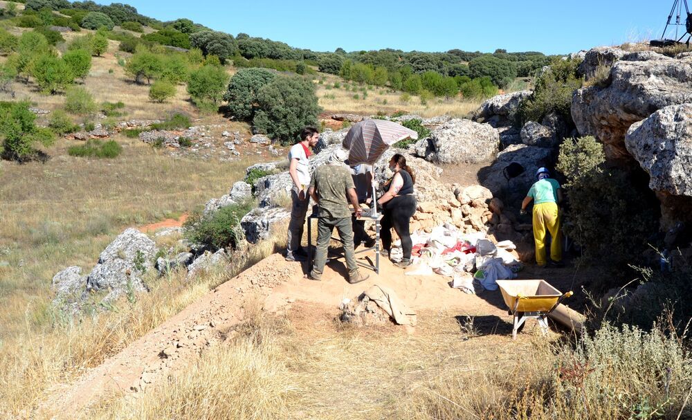 Nuevos hallazgos en la Cueva de los Toriles de Carrizosa