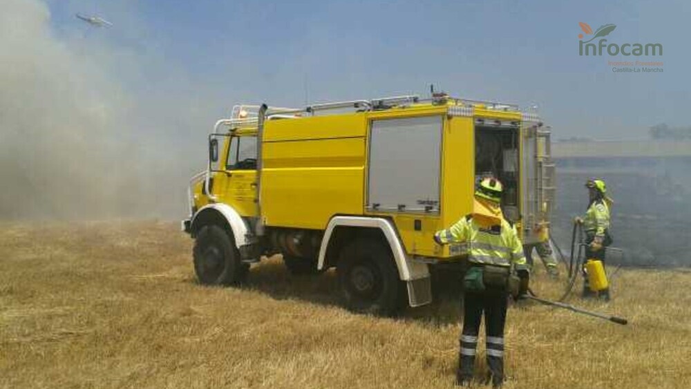 Infocam interviene en dos pequeños incendios en Puertollano