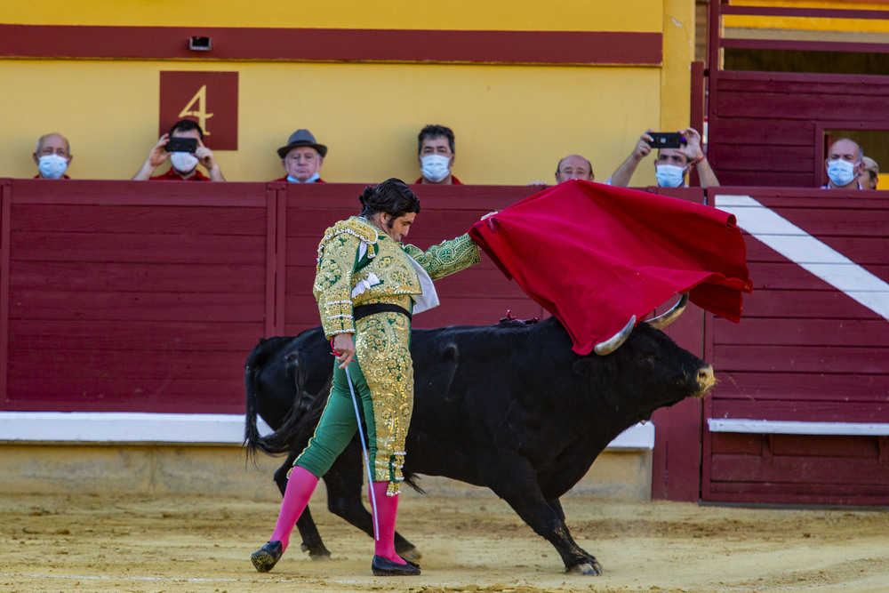toros en AlmodovaR, CORRIDA DE Morante de la Puebla  / RUEDA VILLAVERDE