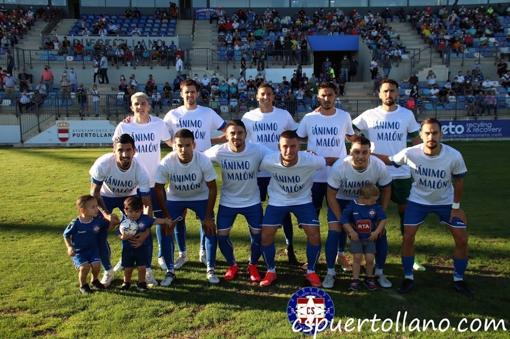 Los jugadores del Calvo Sotelo entraron al campo con camisetas de apoyo Álex Malón, lesionado de larga gravedad, en un partido en el mes de septiembre.