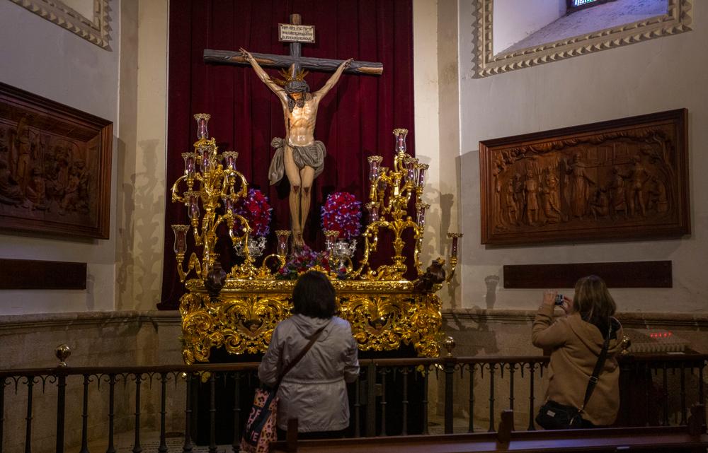 cristo de la piedad de la catedral  / TOMÁS FERNÁNDEZ DE MOYA