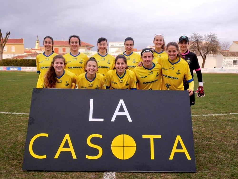 Un once inicial del Quesos La Casota FF La Solana esta temporada.