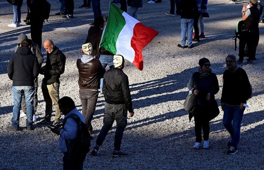 No Green Pass demonstration in Rome  / RICCARDO ANTIMIANI