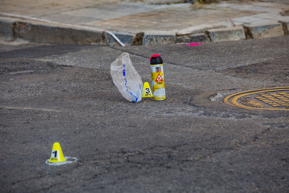 reconstrucción del accidente mortal en Argamasilla de Alba con 3 fallecidos o trés muertos a cargo de la Guardia Civil  de Reconstrucción de accidentes ERAT, con familiares del fallecido Gonzálo en el lugar del acciddnte, accidednte mortal con 3 muert  / RUEDA VILLAVERDE