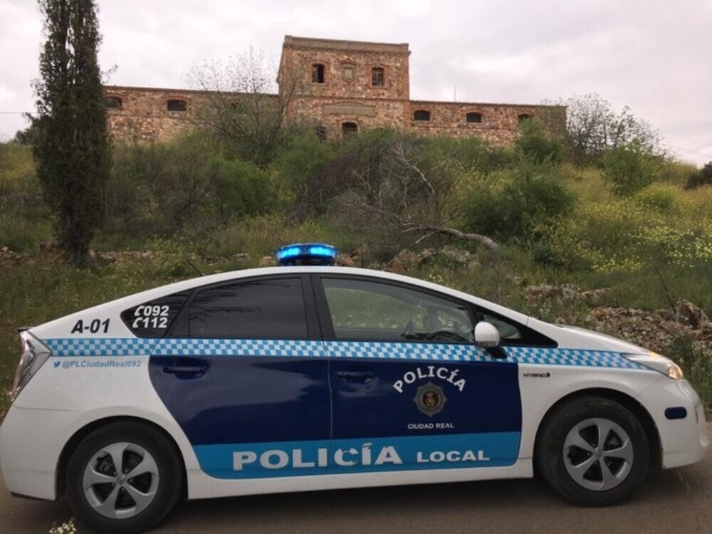 La Policía recupera un coche robado en la ronda de Alarcos