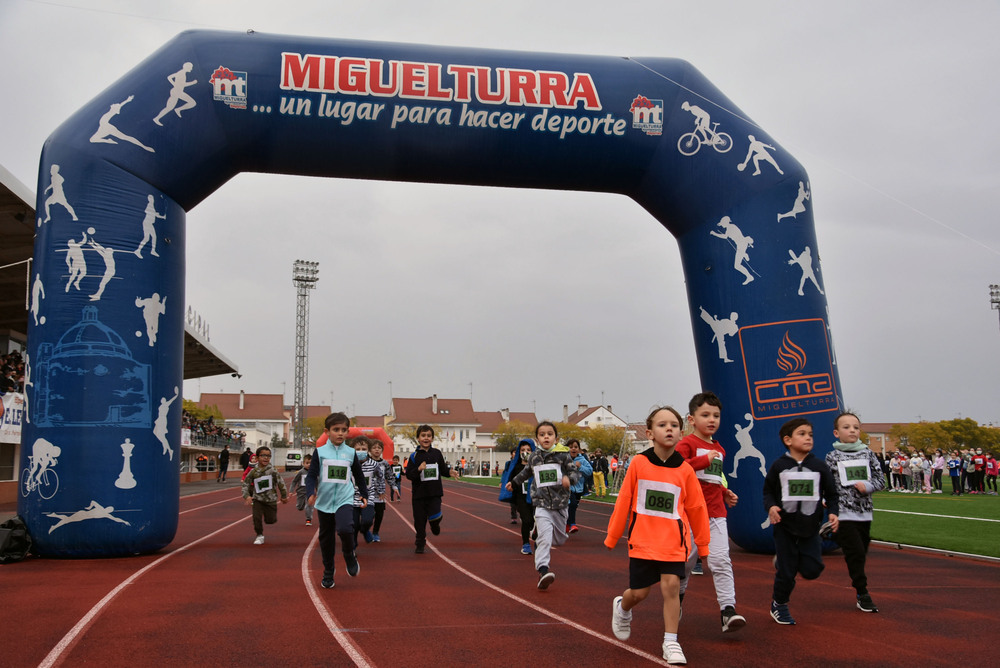 550 niños participan en las Carreras Mini de Miguelturra
