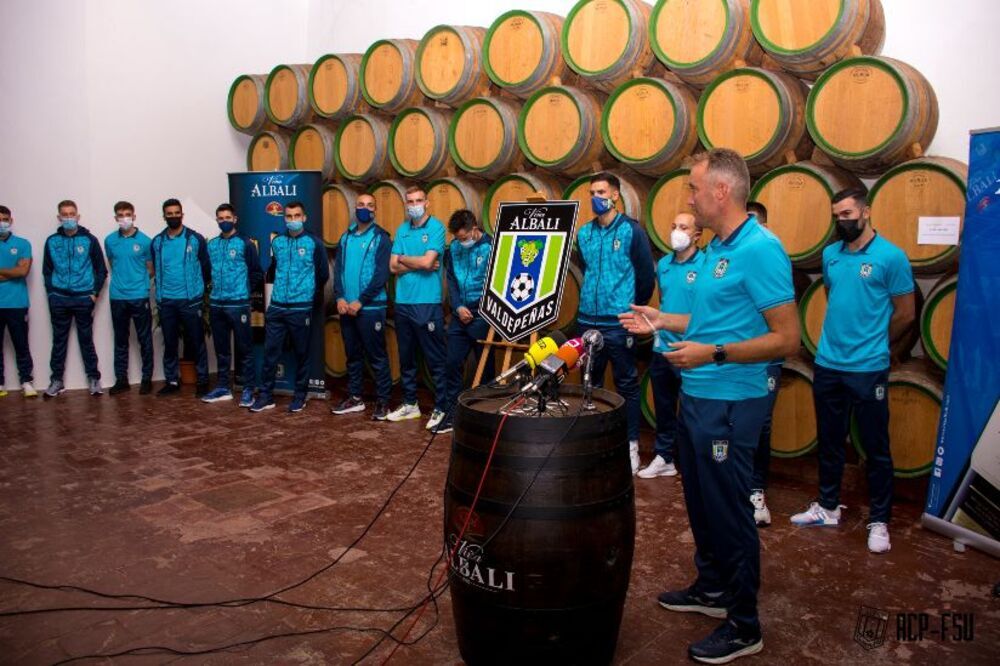 David Ramos, técnico del equipo, durante su intervención.