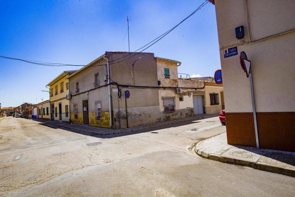 Lugar donde ocurrió el accidente que causó la muerte a tres jóvenes la madrugada del sábado al domingo 6 de junio