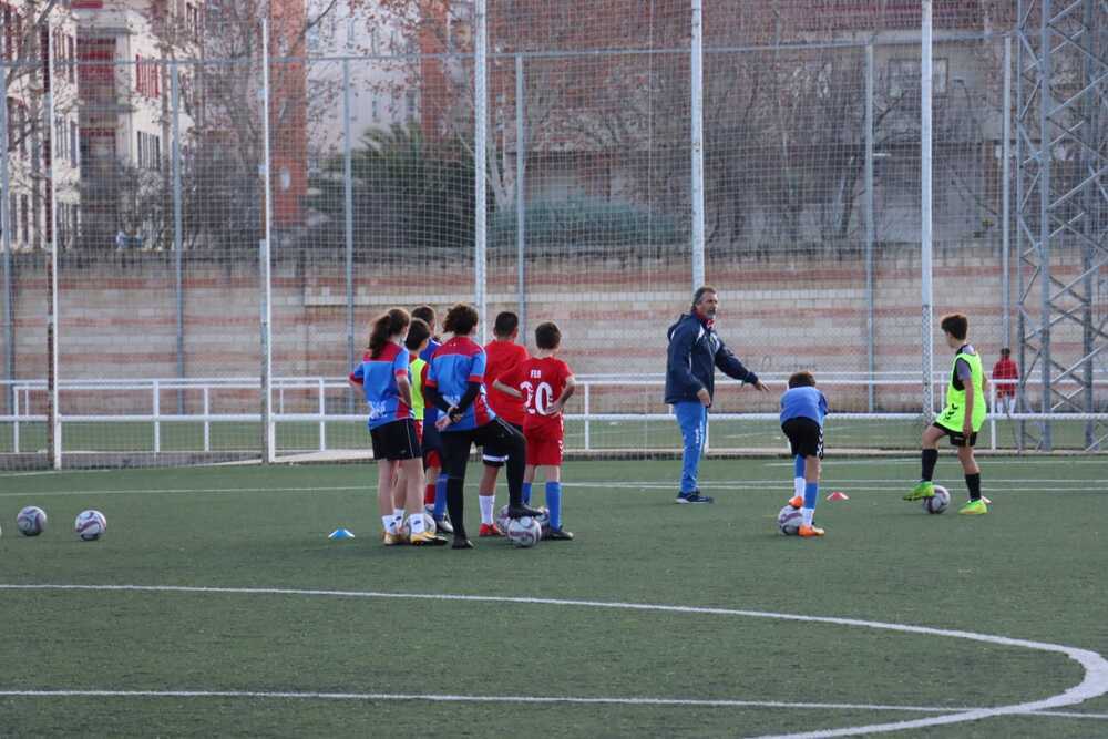 Imágenes del Campus de Navidad de la Escuela de Fútbol de Ciudad Real.