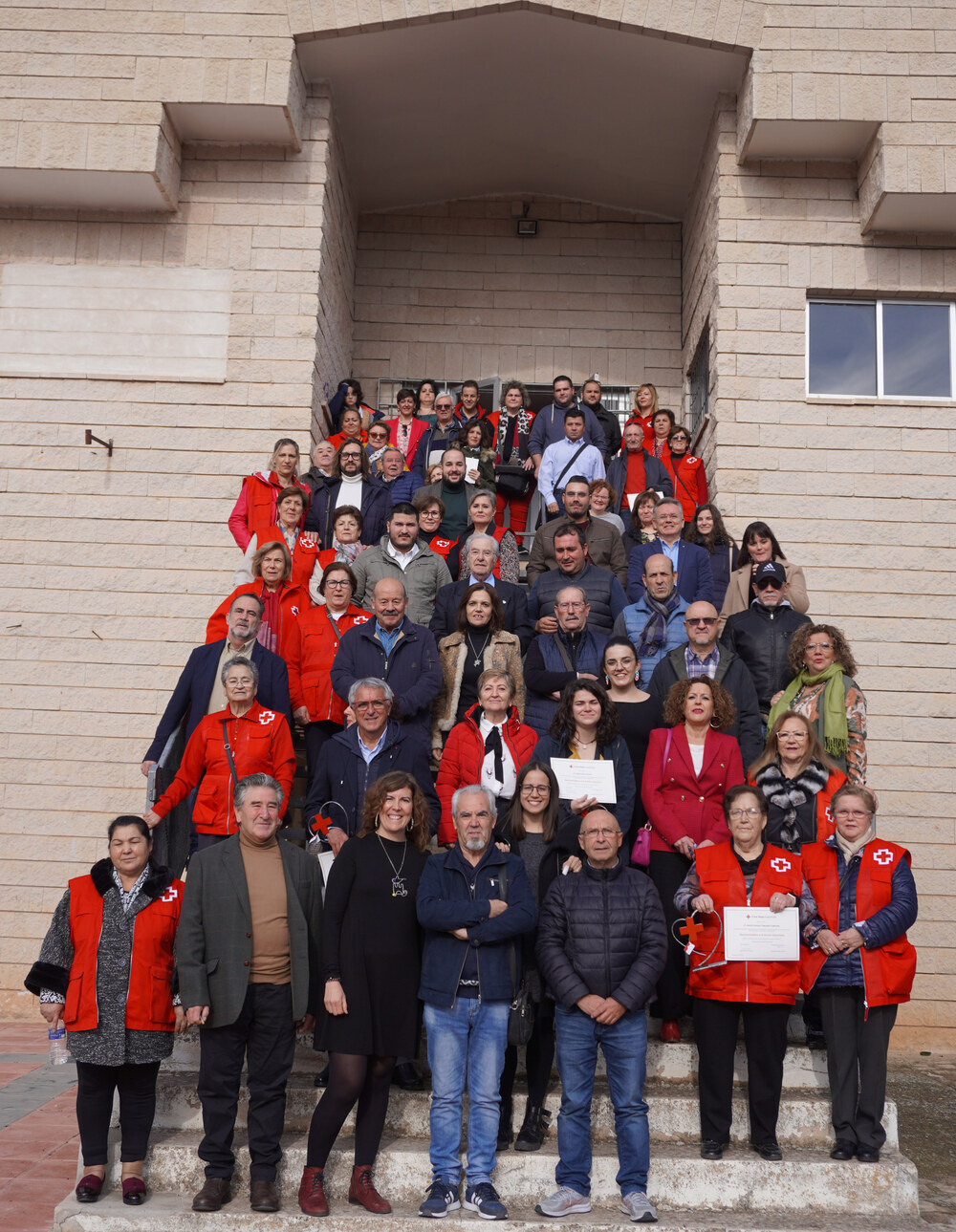 Cruz Roja homenajea a diez voluntarios de la provincia