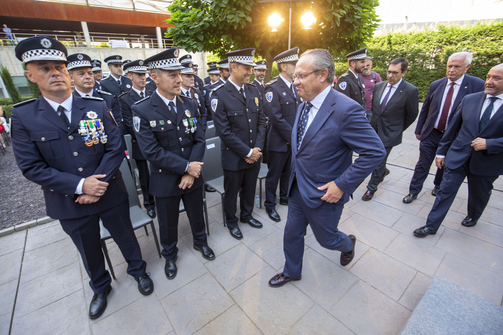 Quiere mejorar por ley las condiciones de la Policía Local 