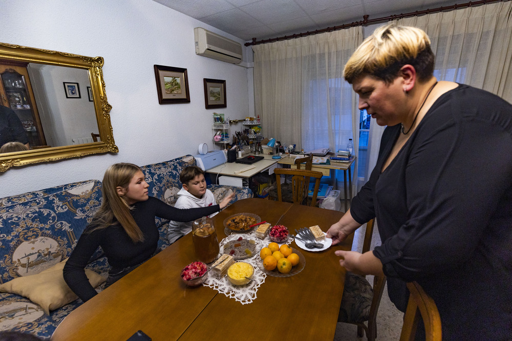 reportaje de una familia ucraniana que pasa la Navidad en Ciudad Real,reportaje de como pasan la navidad una familia ucraniana en ciudad real  / RUEDA VILLAVERDE