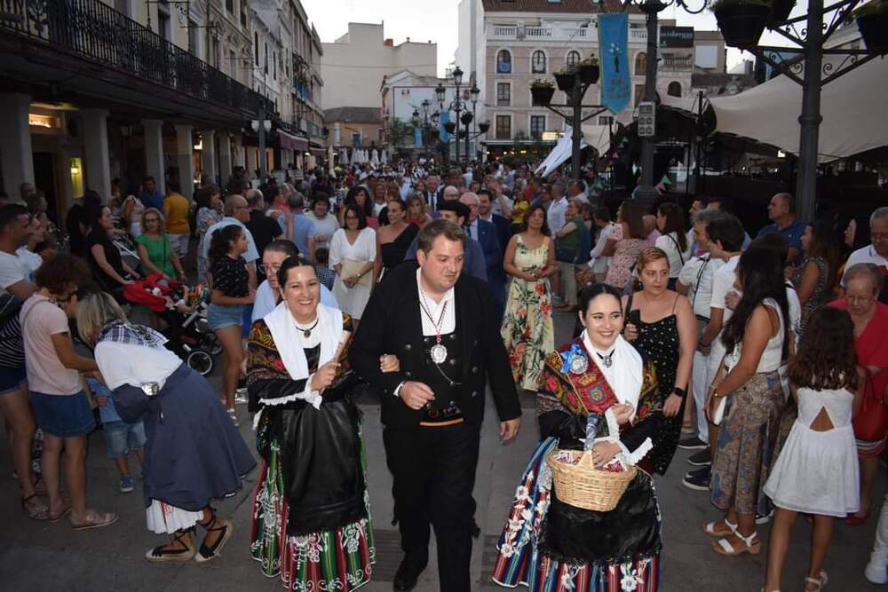 Yolanda Gómez pregona el recuerdo y la celebración de la Feria