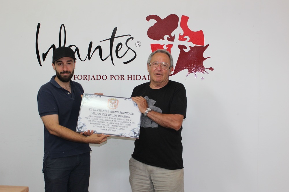 Infantes aplaude la labor de Ángel Montalbán y Manuel González