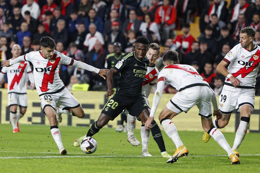 El Real Madrid claudica en Vallecas