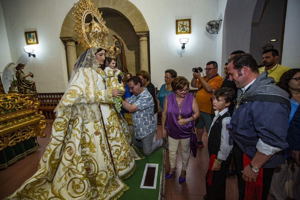 inaguracion de la feria de Tomellóso, patrona de Tomellóso Virgen de las Viñas, feria de Tomellóso ofrenda a la virgen  / RUEDA VILLAVERDE