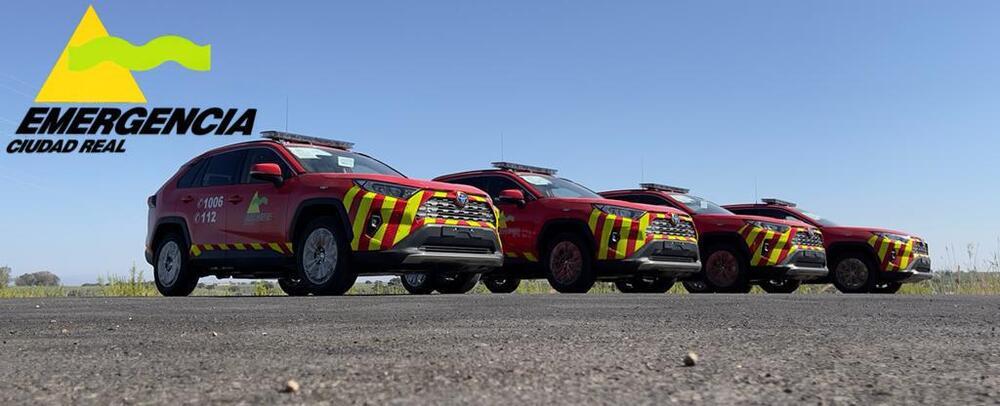 Los bomberos reciben cuatros vehículos de su nueva flota