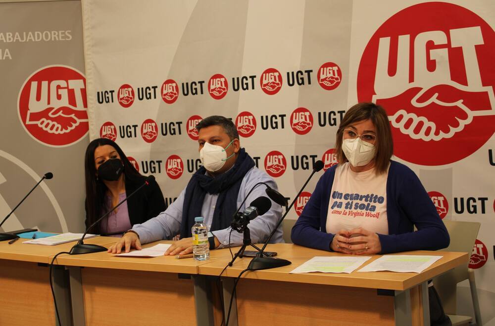 CCOO y UGT confían en subidas del SMI para reducir la brecha