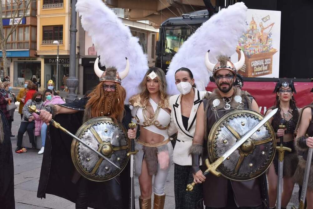 El 'circo' de las Dulcineas y Damas convence en Ciudad Real