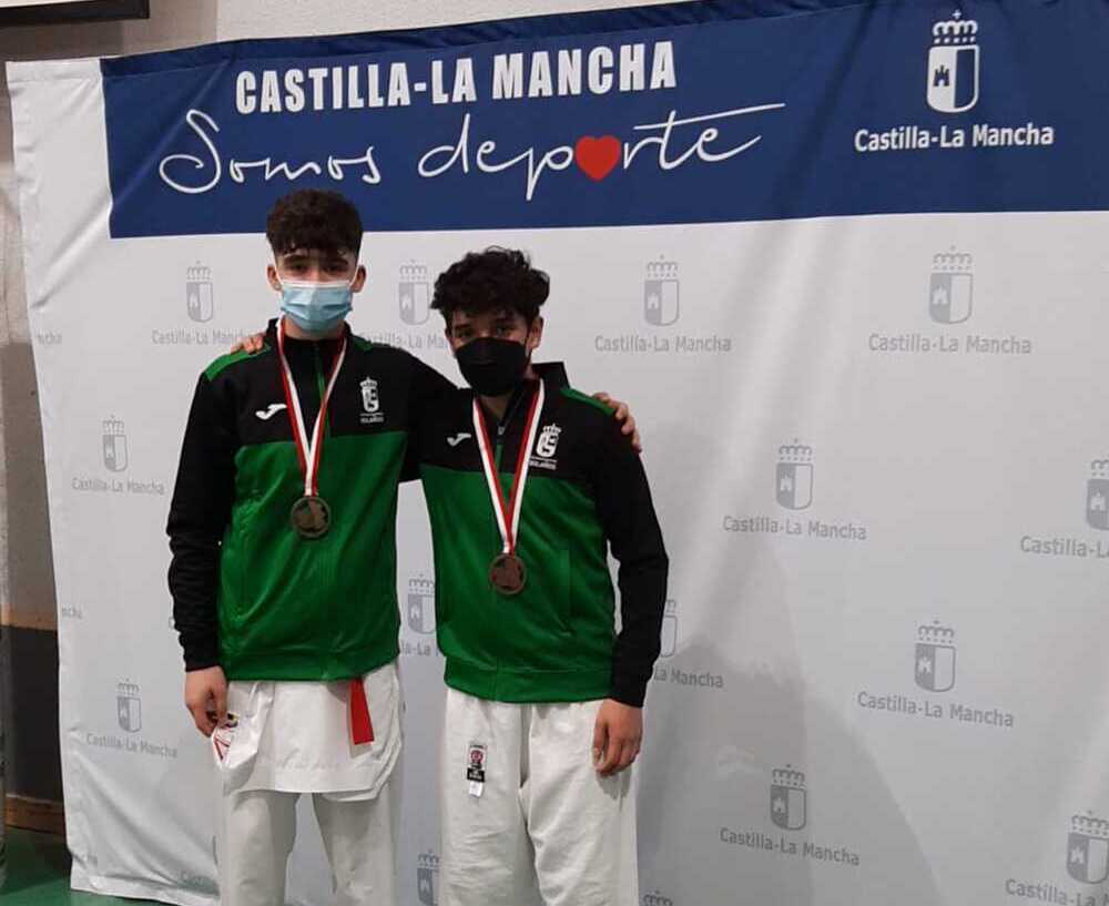 José Manuel Ruiz y Sergio Fabricio Vergara (Karate Bolaños).