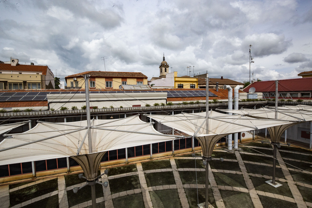 El antiguo mercado de abastos desde la calle Borja