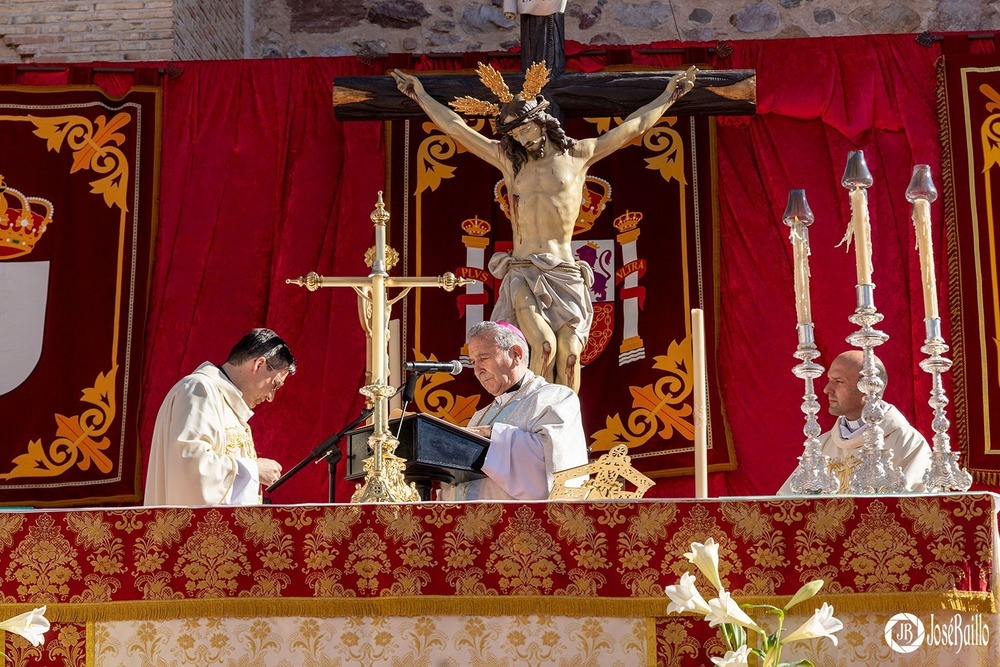 Imágenes de la coronación de la Inmaculada Concepción en Ciudad Real, presidida por el obispo, don Gerardo Melgar.