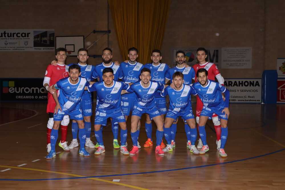 Plantilla del Manzanares Fútbol Sala Quesos El Hidalgo en este amistoso.