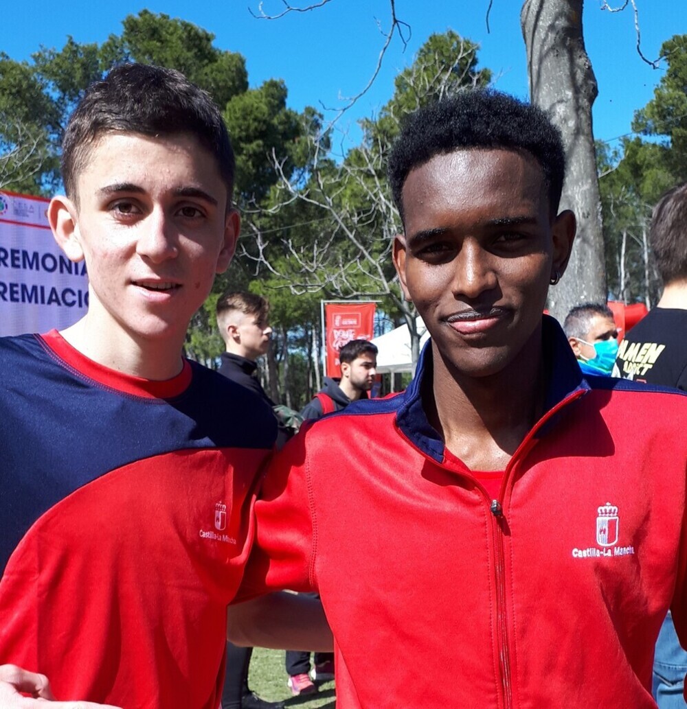 Unai Naranjo (izquierda) y Mesfin Escamilla, en una prueba con la selección de Castilla-La Mancha.