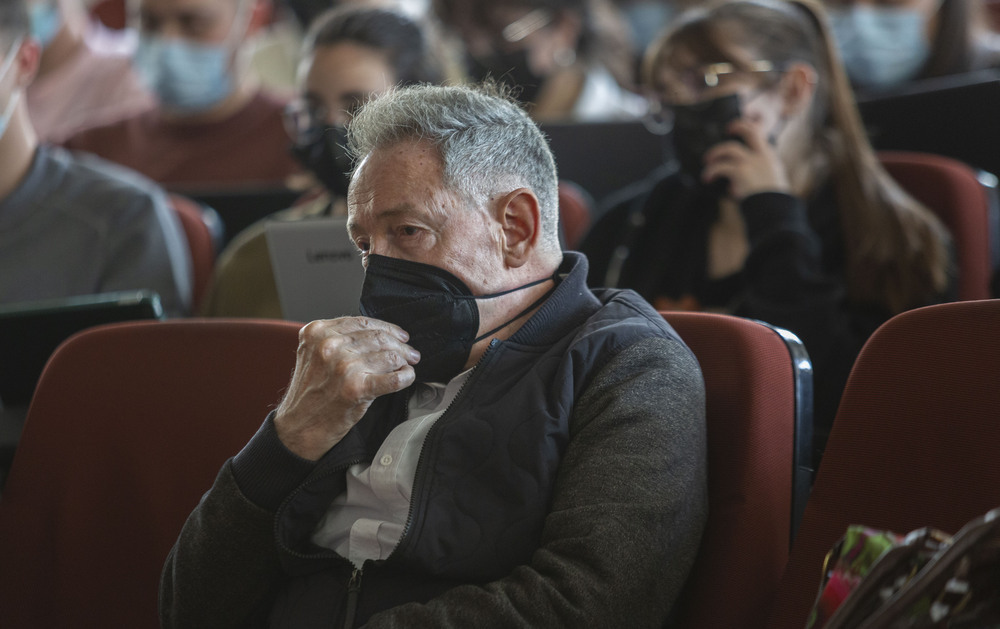 Juan Sisinio Pérez, a quien se homenajeará el jueves, asistió a las primeras conferencias.