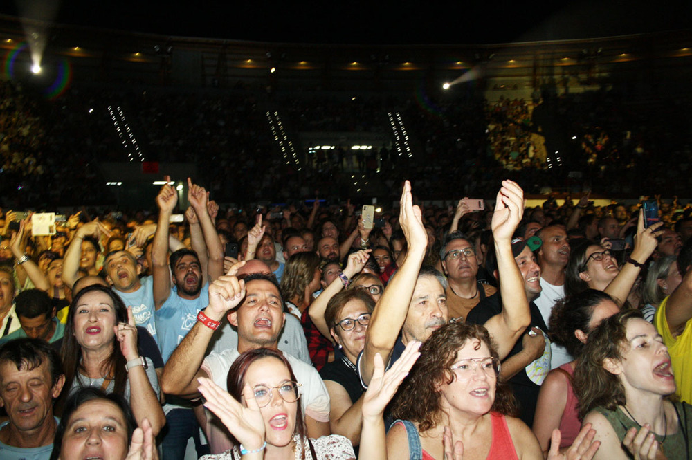 Manolo García hace disfrutar a 4.000 personas en Puertollano