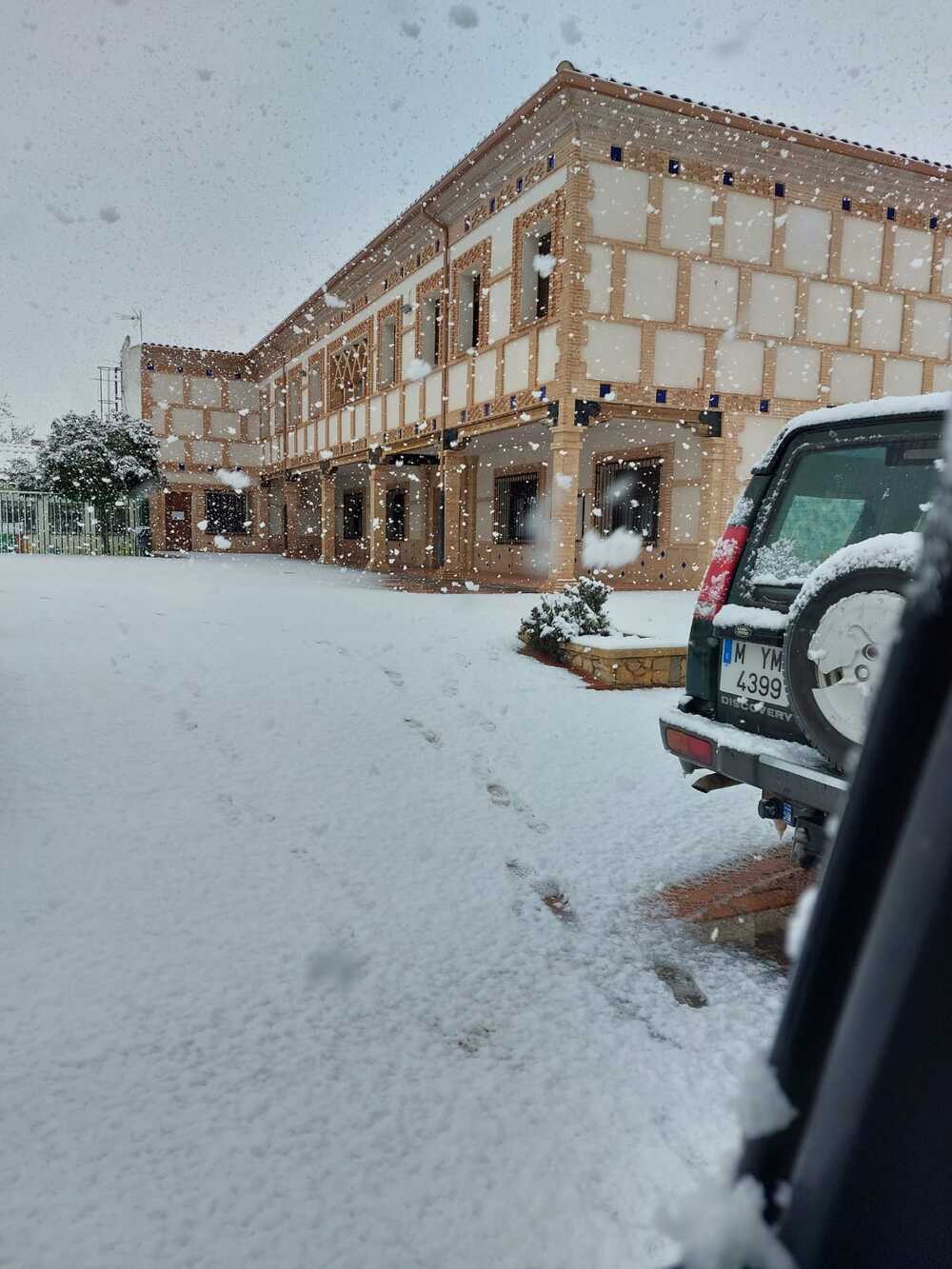 Nieve esta mañana en Villanueva de la Fuente