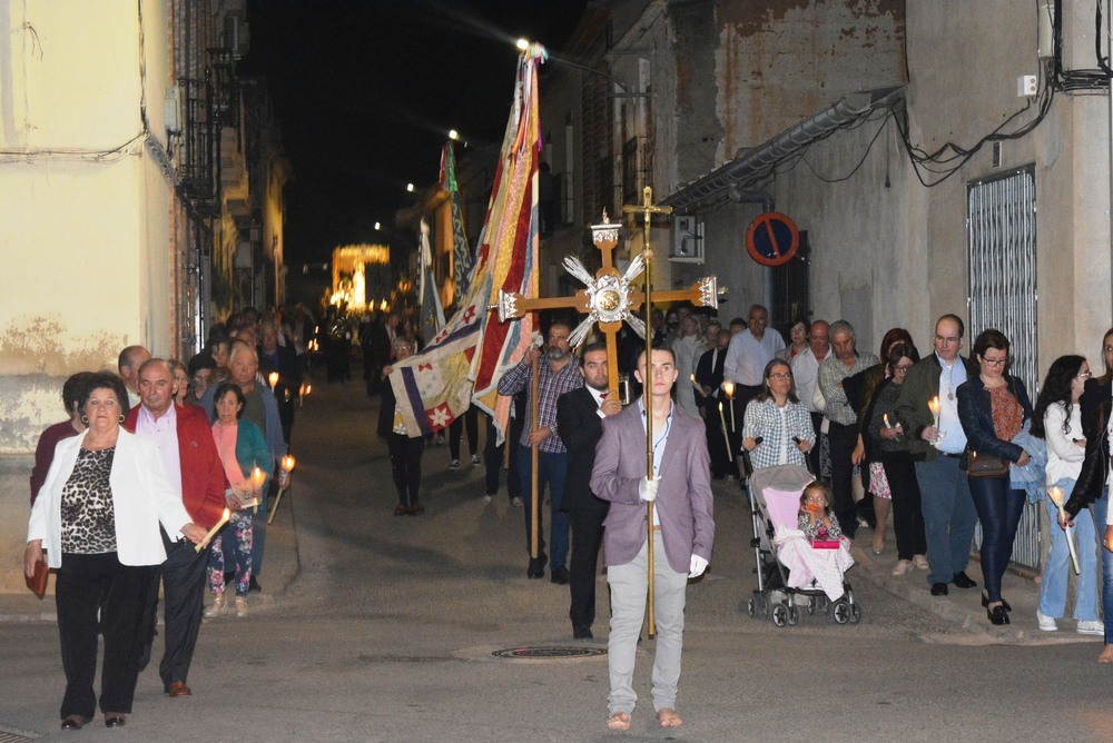 Valenzuela cierra sus fiestas con la procesión de la Octava